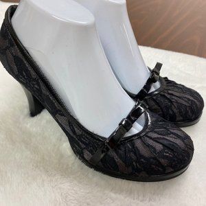 SO Wear It Declare It‎ Lace Patent Bow Mary Jane Goth Pumps, size 8 M